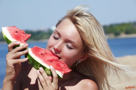 Летняя веселье с улыбкой