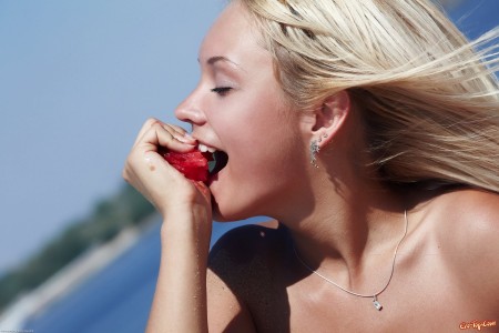 Летняя веселье с улыбкой