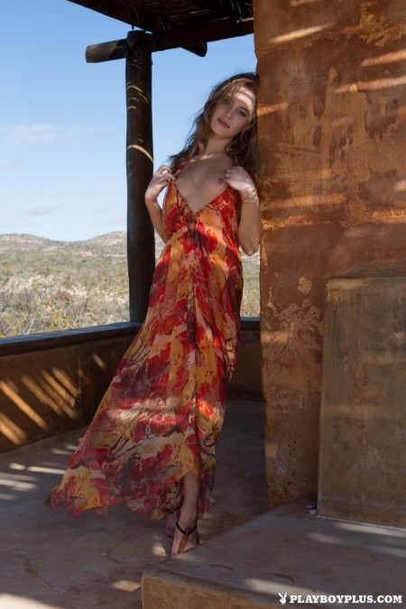 Летняя элегантность: Майя на природе