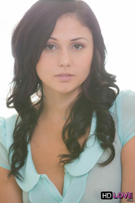 Ariana Marie: Изысканная чувственность в студии