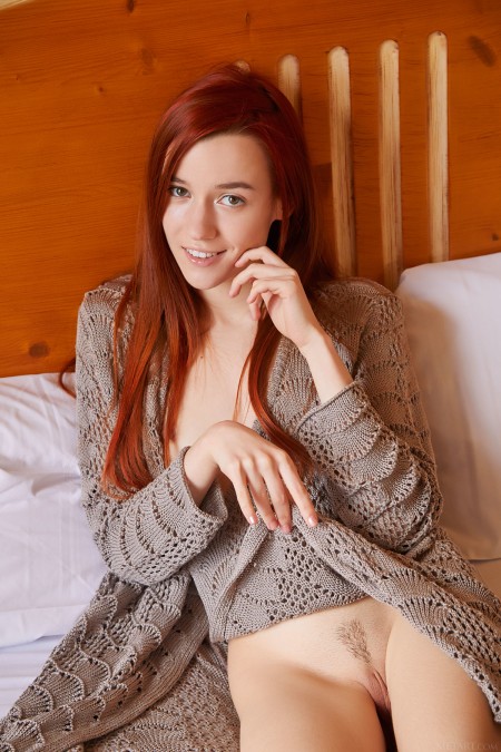 Чувственная красота в домашней обстановке