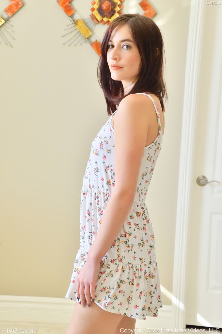 Изящная грация: эротический фотосет