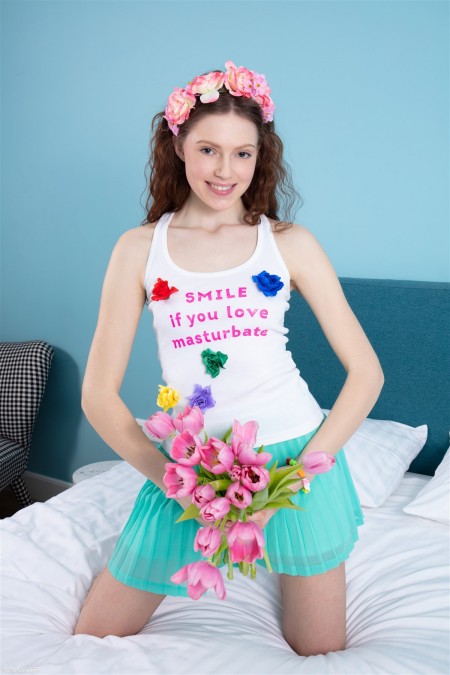 Летнее веселье на постели