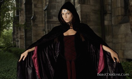 Искусство чувственной элегантности: фешн-модель Эзка Б