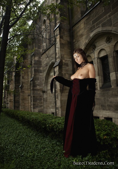 Искусство чувственной элегантности: фешн-модель Эзка Б