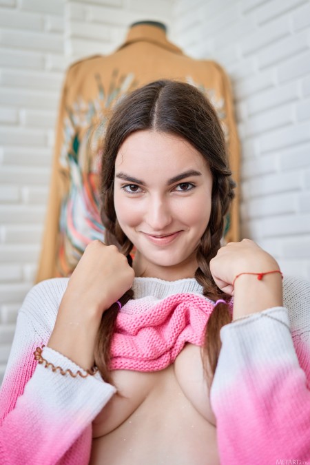 Веселое эротическое фото: Эрика Лучини