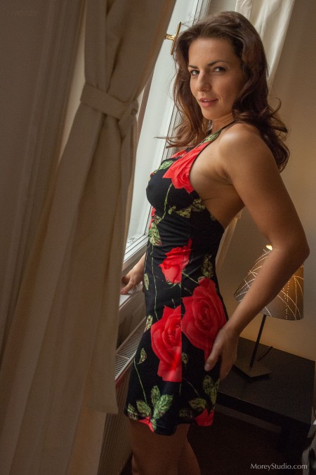 Восхитительная Сара в домашней обстановке