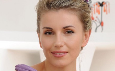 Эротический фотосет с Лиззи Т