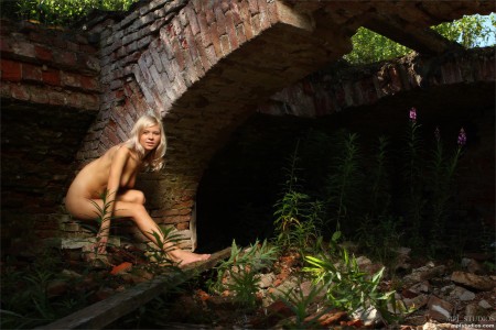 Летняя эротика: Алла А на природе