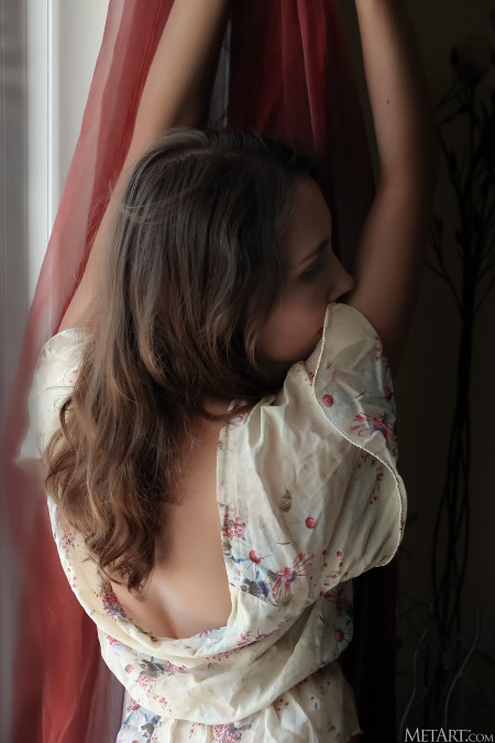 Летняя элегантность: Дэнниэла А на фотосессии